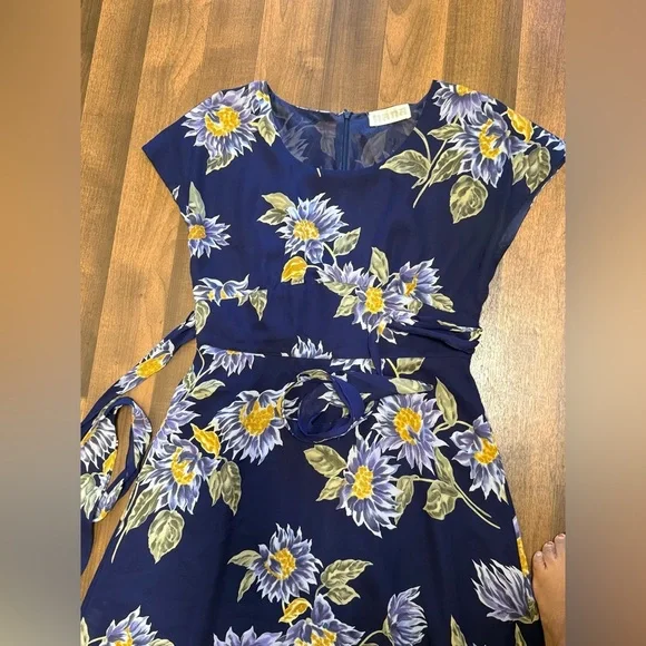 NaNa Blue and Yellow Flutter Sleeve Sundress - Picture 4 of 7